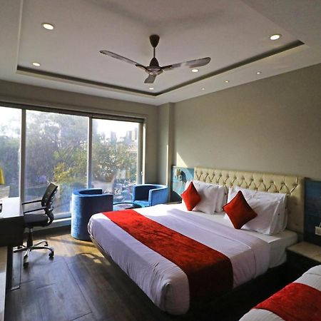 Hotel The Ivy Grand With Free Secured Parking New Delhi Exterior photo